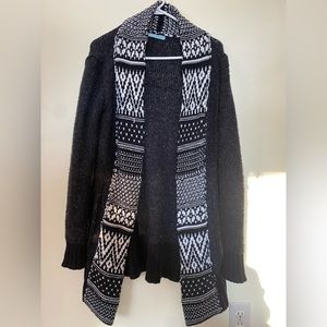 Sweater Cardigan Sz Large, Maurice’s, Long, warm, black white, Knit